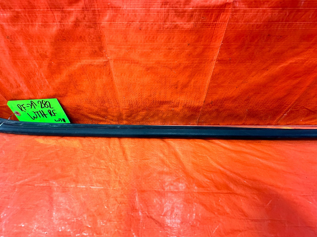 06 11 CIVIC 4D SEDAN   PASSENGER RIGHT FRONT WEATHER STRIP SEAL GASKET OEM #2822
