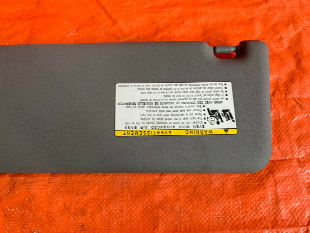 OEM 2005   2011 TOYOTA TACOMA PASSENGER RIGHT SUN VISOR BLOCKER GRAY COLOR2