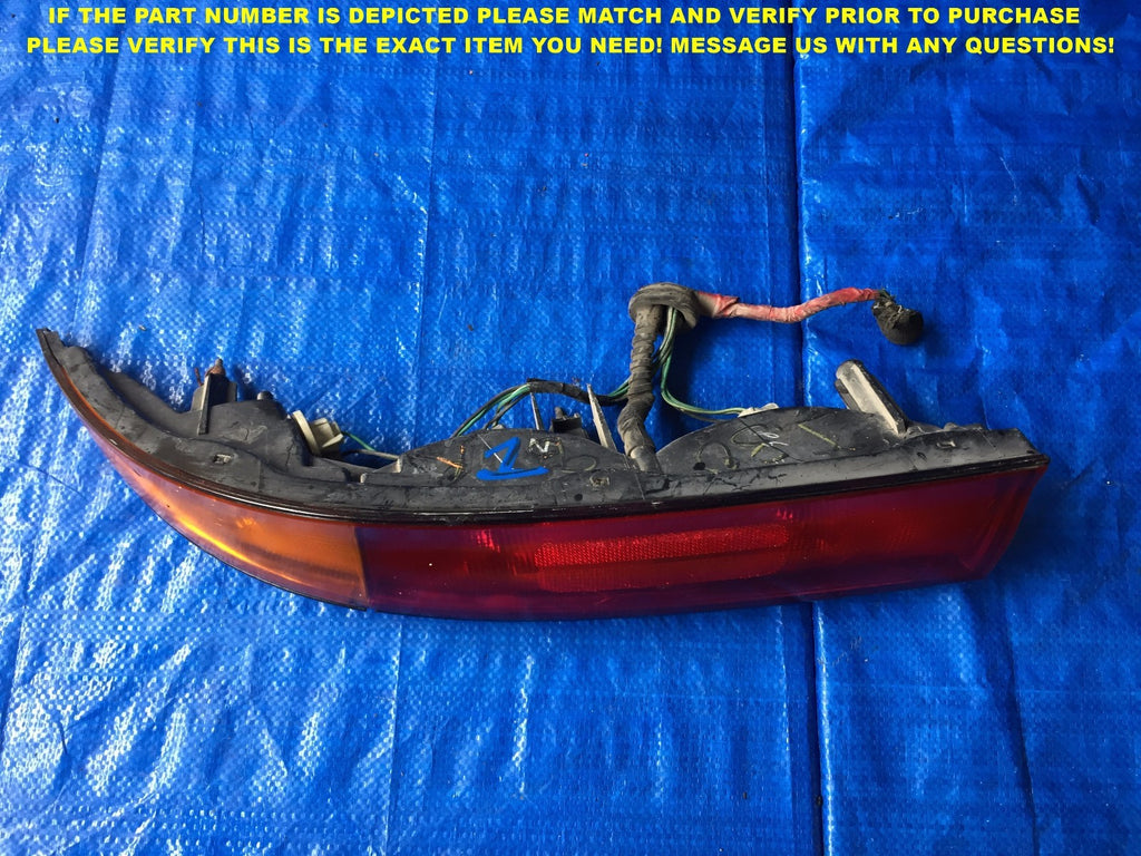OEM 1993 1994 INFINITI J30 PASSENGER RIGHT TAIL LIGHT R RH 93 94 14