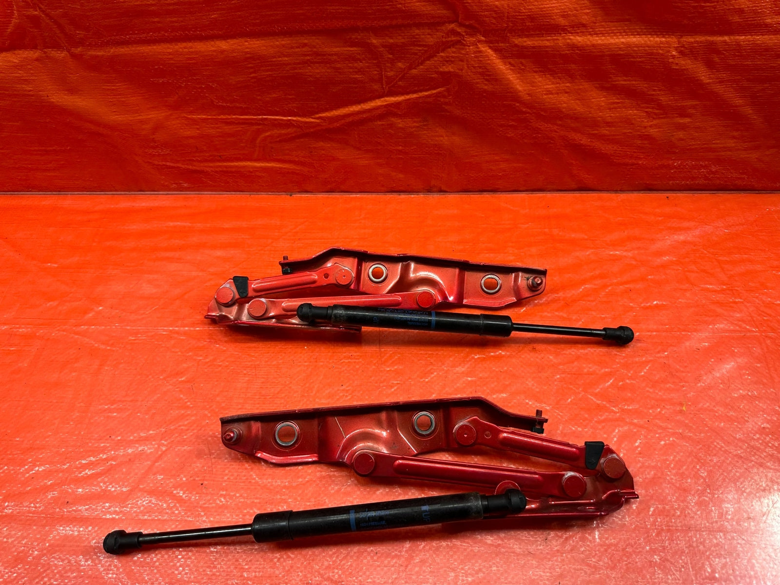 17 20 INFINITI Q60   LEFT AND RIGHT TRUNK HINGES   OEM FACTORY #20011