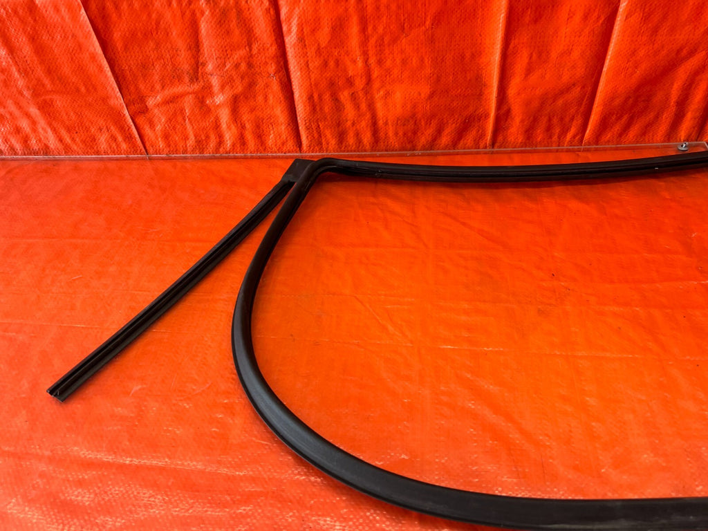 13 18 ACURA RDX PASSENGER RIGHT REAR DOOR WEATHER STRIP TRIM SEAL GASKET OEM 1538