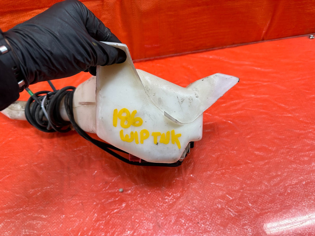 02 05 HONDA CIVIC SI EP3 HATCH WINDSHIELD WIPER RESERVOIR TANK W MOTOR OEM #18611
