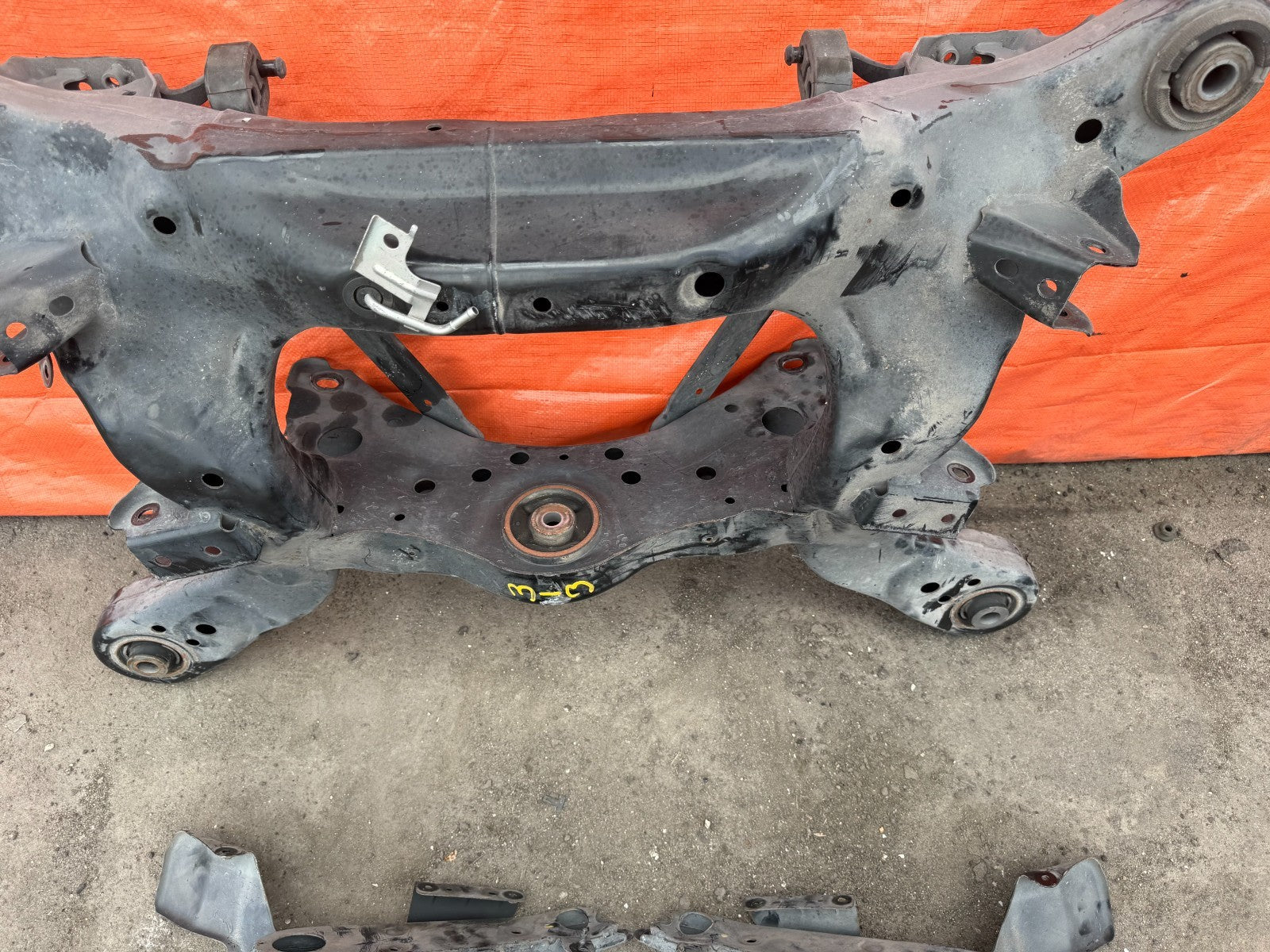 14 20 INFINITI Q50 & 16 20 Q60 REAR SUBFRAME CROSSMEMBER K FRAME W/ BRACKETS 3155