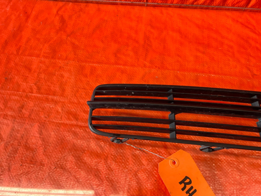 04 06 ACURA TL   FRONT BUMPER INSERT   PASSENGER RIGHT SIDE   OEM FACTORY #1386