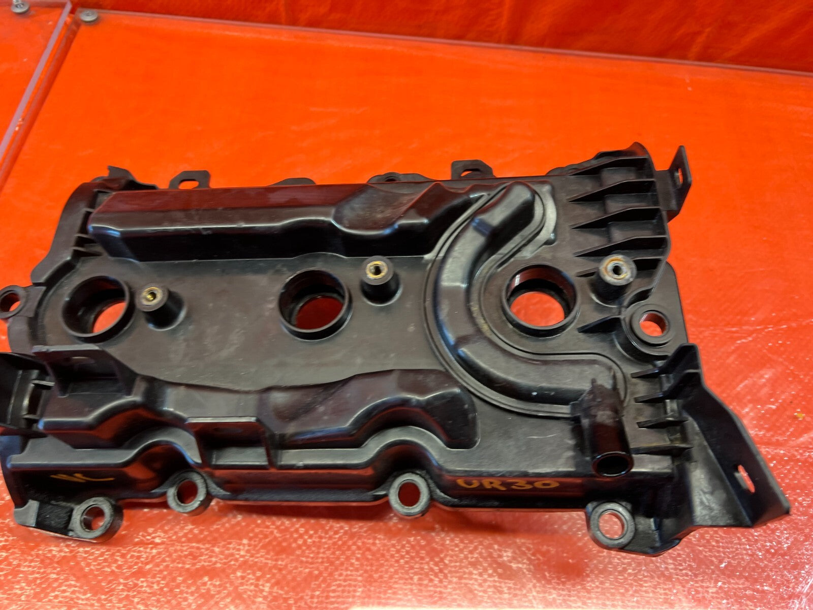 16 19 INFINITI Q50 17 18 Q60 3.0L   VR30DDTT   VALVE COVER   PASSENGER RIGHT OEM5