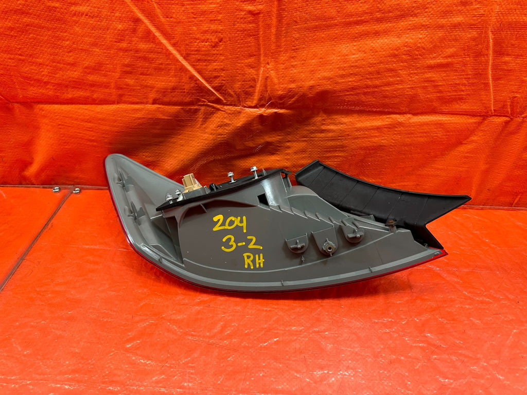 06 08 HONDA CIVIC COUPE   TAIL LIGHT LAMP   PASSENGER RIGHT SIDE   OEM OE #20411