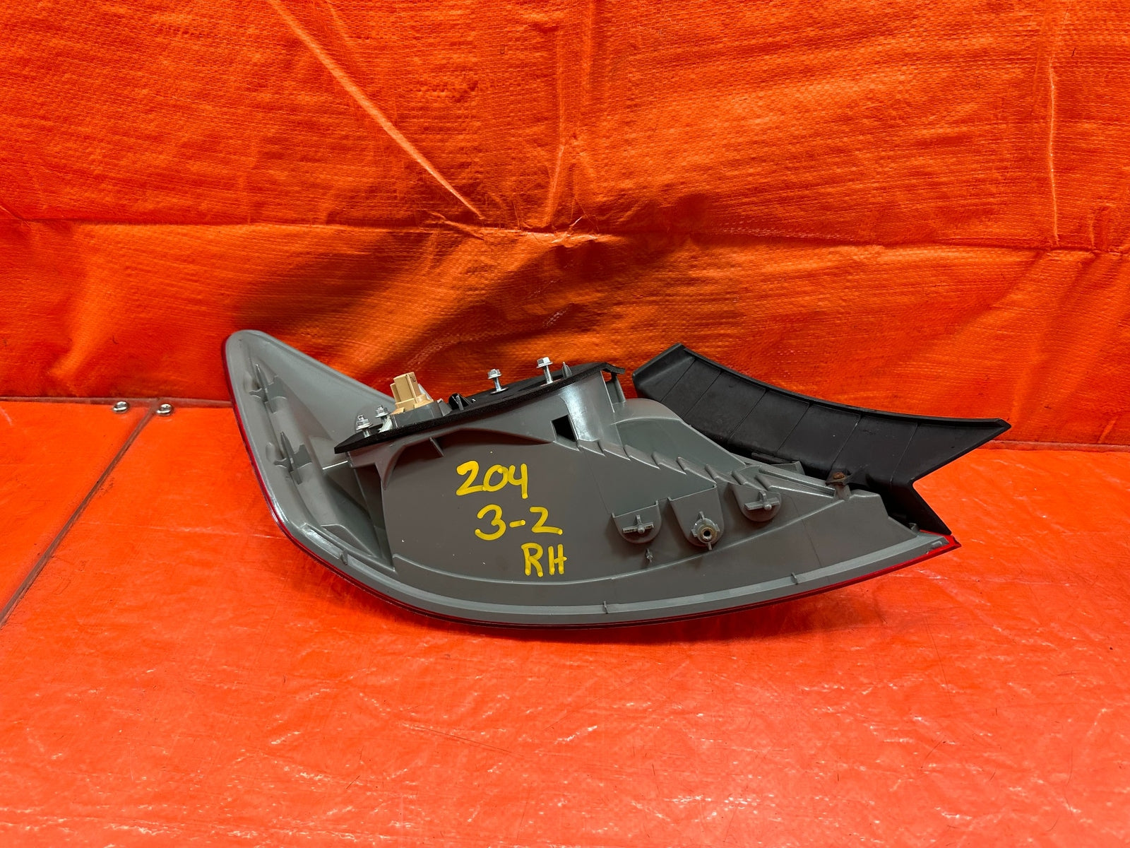 06 08 HONDA CIVIC COUPE   TAIL LIGHT LAMP   PASSENGER RIGHT SIDE   OEM OE #20411