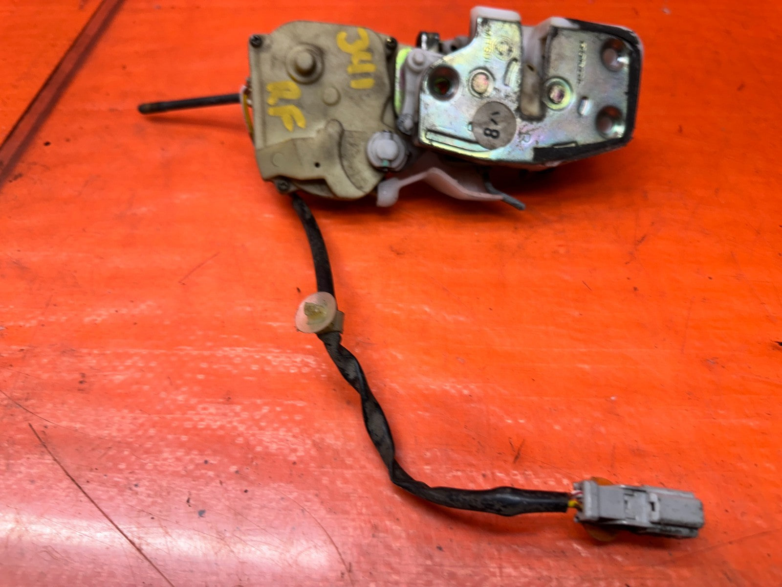 94-01 ACURA INTEGRA 4D RIGHT FRONT PASSENGER POWER DOOR LOCK ACTUATOR OEM #3415