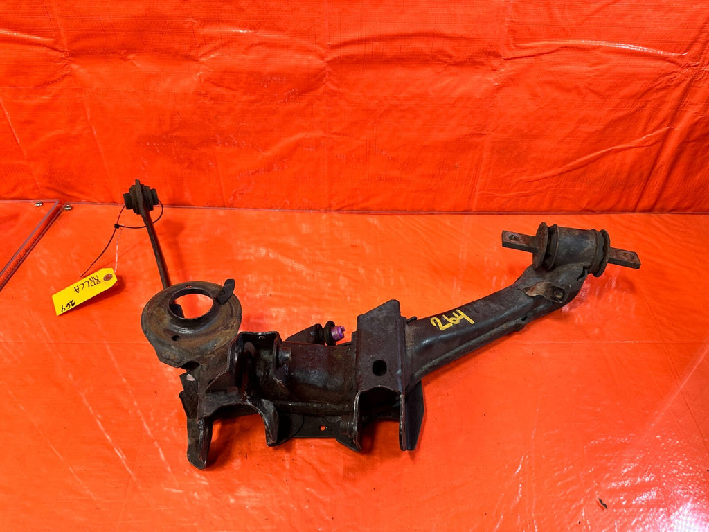 06 11 HONDA CIVIC SI   PASSENGER RIGHT REAR LOWER CONTROL TRAILING ARM   OEM 2640