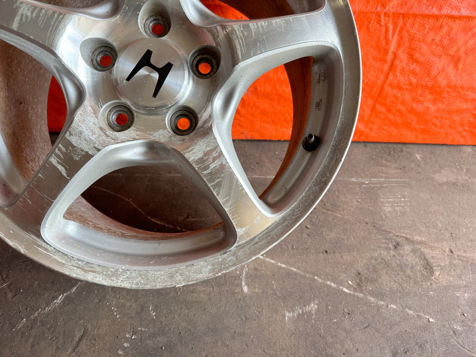 00 03 HONDA S2000 AP1   REAR WHEEL RIM   INDIVIDUAL JUST ONE   OEM FACTORY 42 11