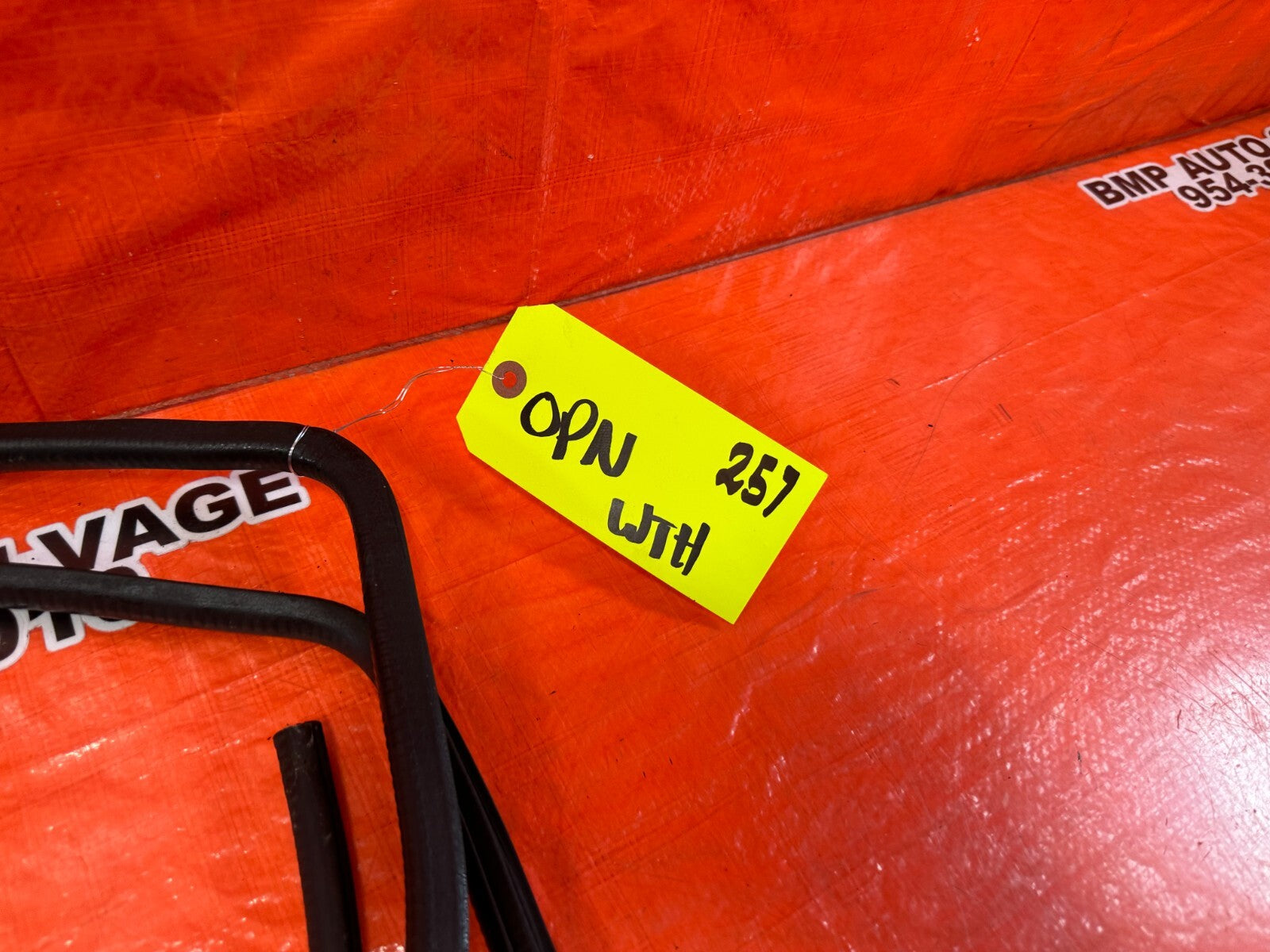 92 95 HONDA CIVIC 2D COUPE CHASSIS 2 DOOR OPEN TRIM WEATHER STRIP LEFT FRONT 2576