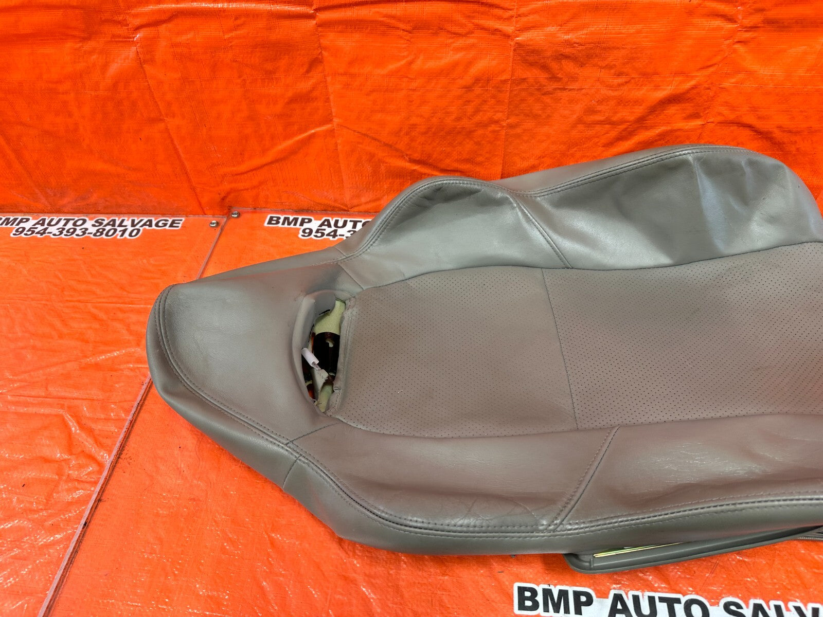02 04 ACURA RSX   GRAY   RIGHT FRONT UPPER SEAT SKIN LEATHER COVER OEM 25411