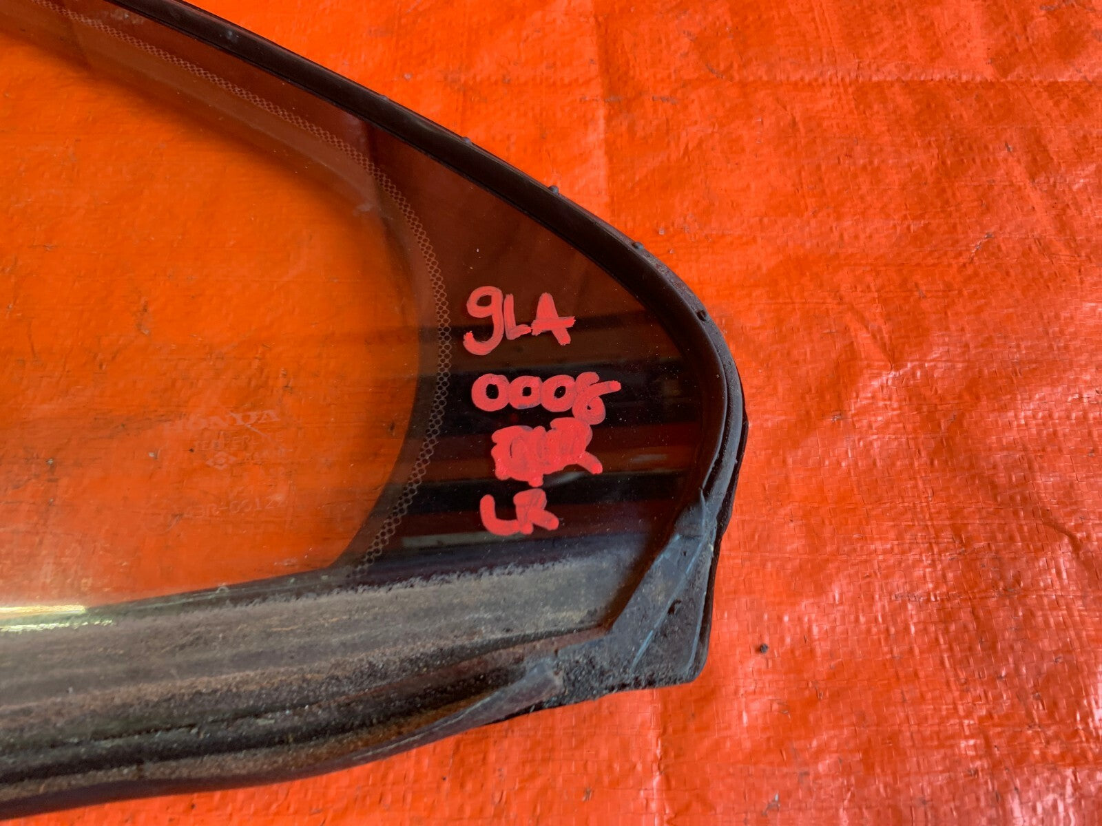 OEM 2004 04 ACURA TSX   DRIVER LEFT REAR QUARTER GLASS 3