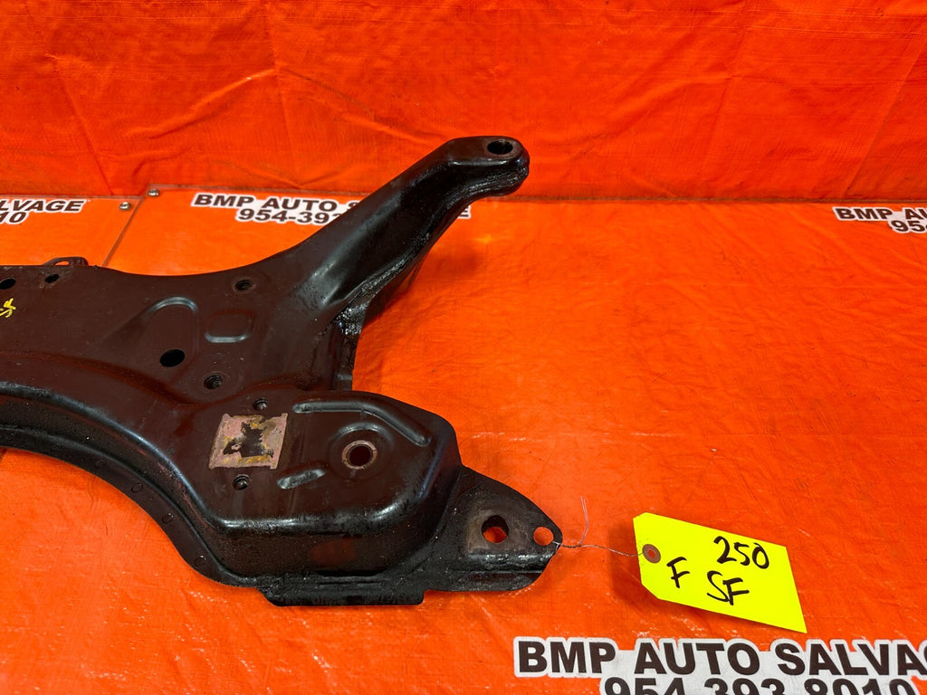 00 05 TOYOTA CELICA   FRONT SUBFRAME CROSSMEMBER K FRAME ENGINE CRADLE   OEM 2505