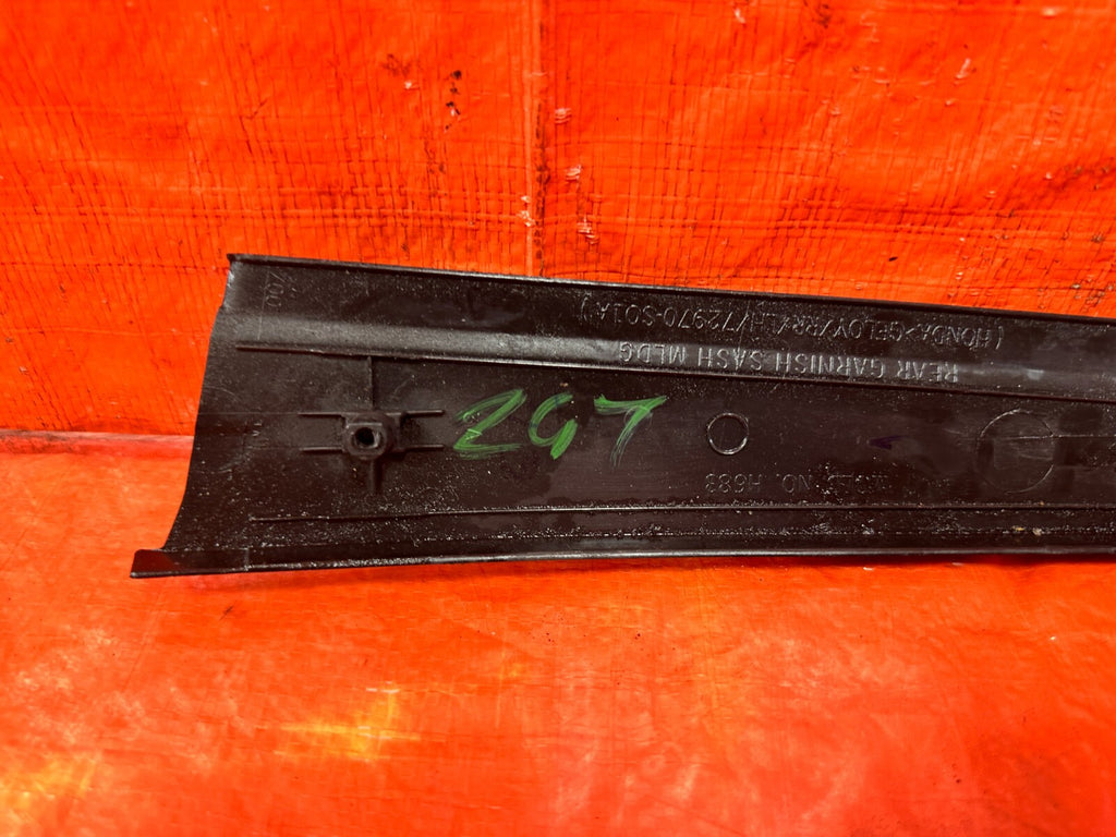 96 00 HONDA CIVIC   SEDAN   DRIVER LEFT REAR DOOR SASH TRIM MOLDING   OEM 2974