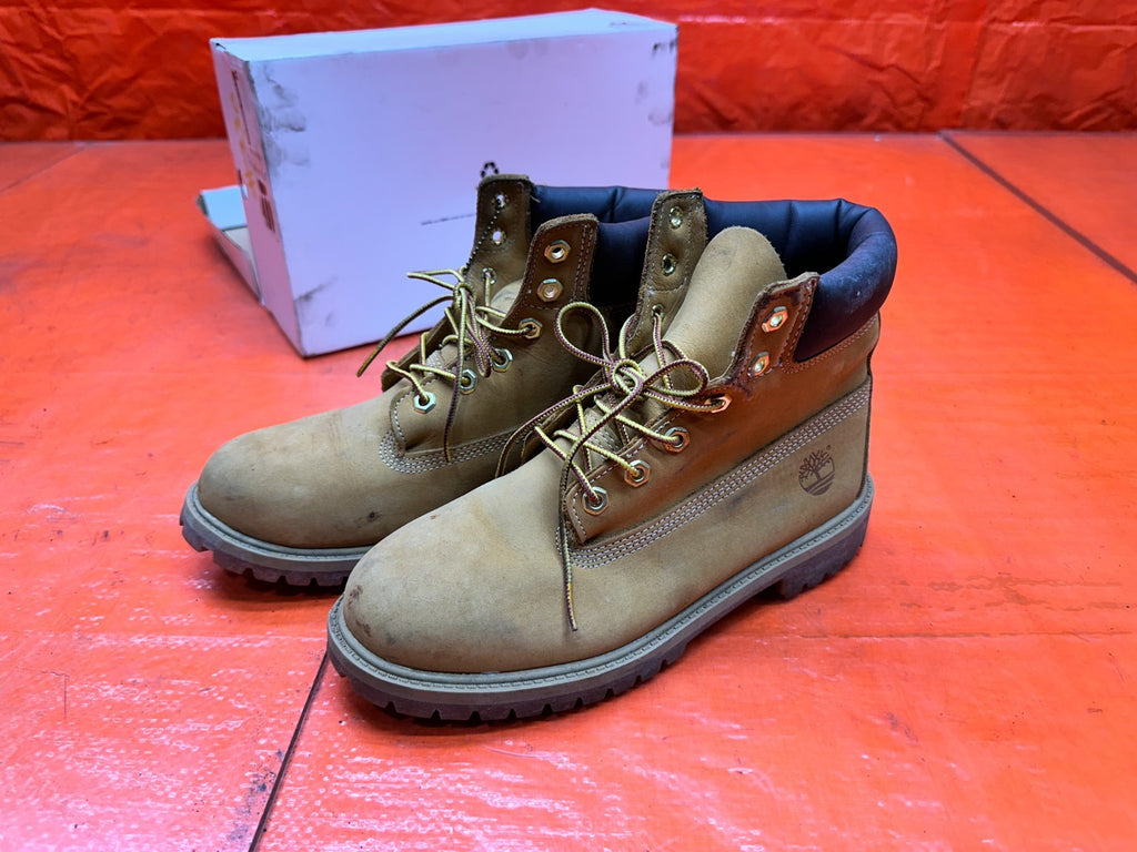 TIMBERLAND MENS BOOTS SIZE 6.5 12909 40 35 THESE R USED12