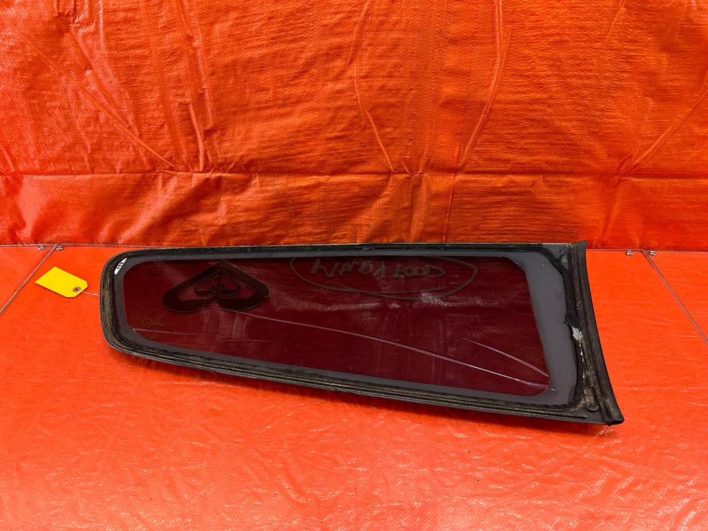 02 05 HONDA CIVIC SI EP3 HATCH  RIGHT REAR 1/4 QUARTER GLASS WINDOW OEM EP3 #2306