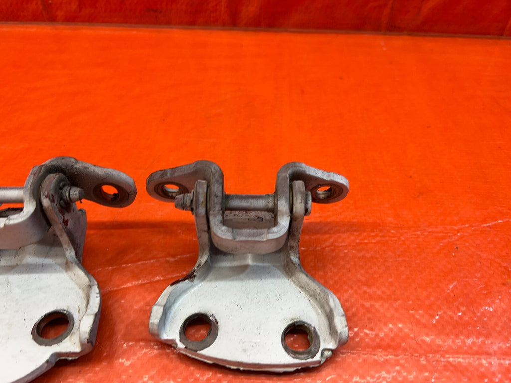 90 01 ACURA INTEGRA SEDAN 4D   DOOR HINGE SET UPPER & LOWER   LEFT REAR OEM #1656