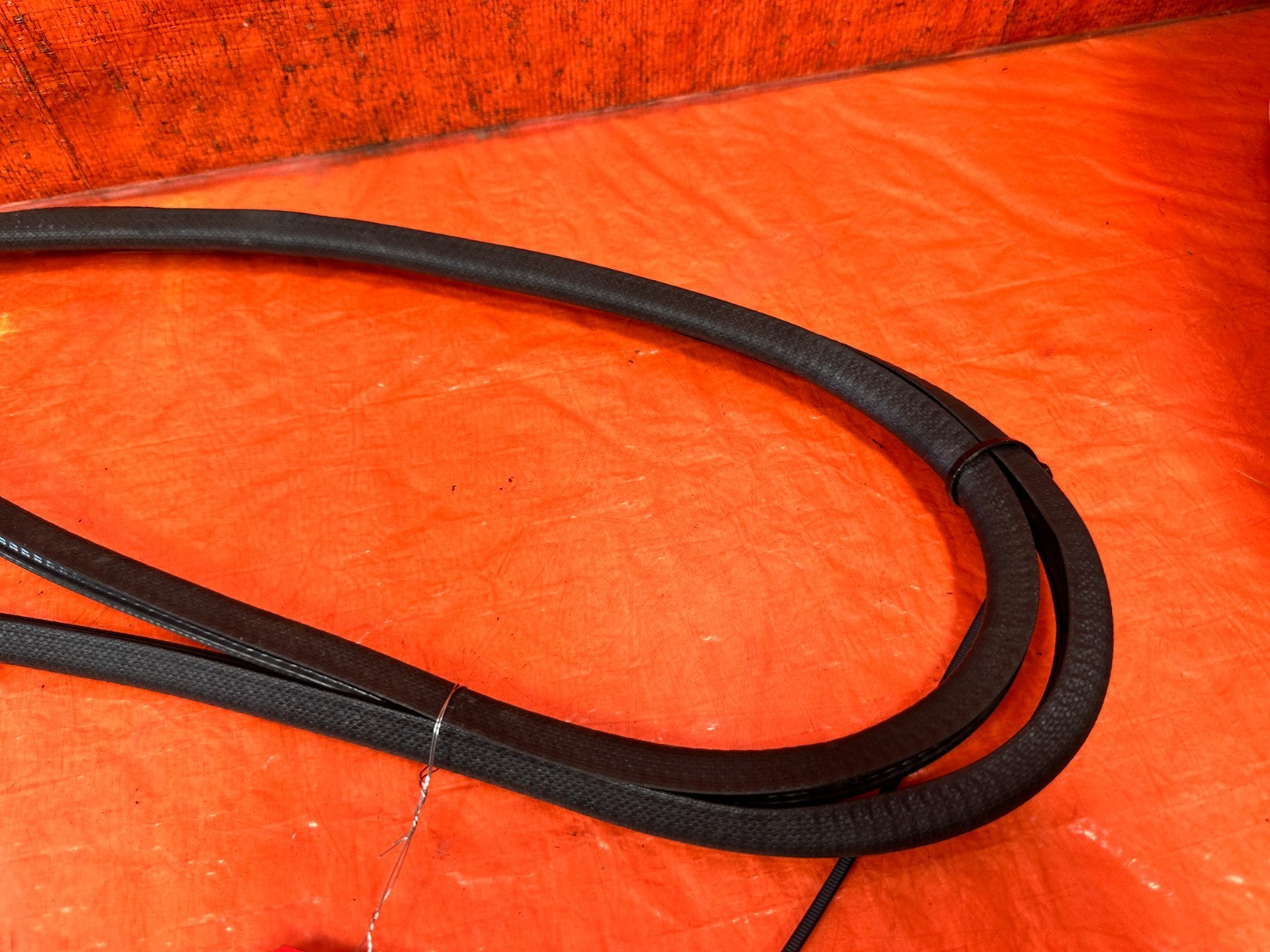 90 91 HONDA CIVIC HATCH   CHASSIS TO DOOR OPEN TRIM WEATHER STRIP LEFT RIGHT 32511