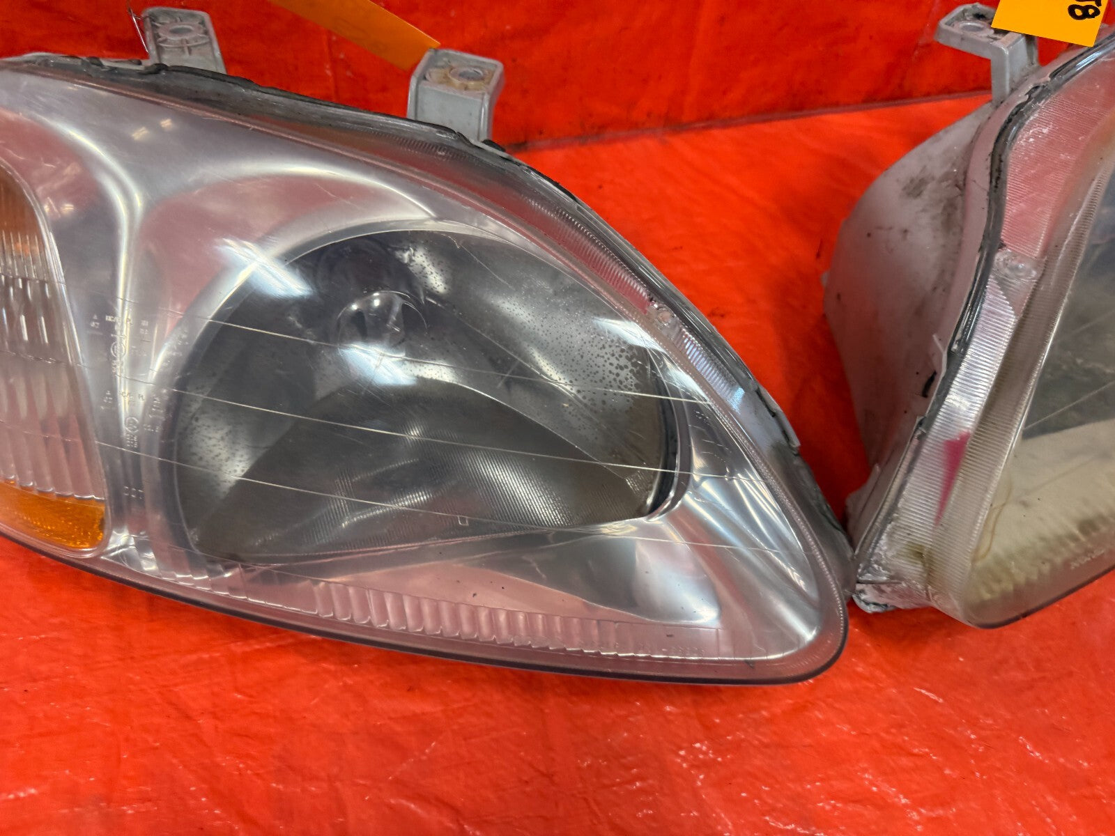 96 98 HONDA CIVIC   LEFT AND RIGHT FACTORY HEADLIGHTS HEADLAMPS   OEM OE #WEAR!8