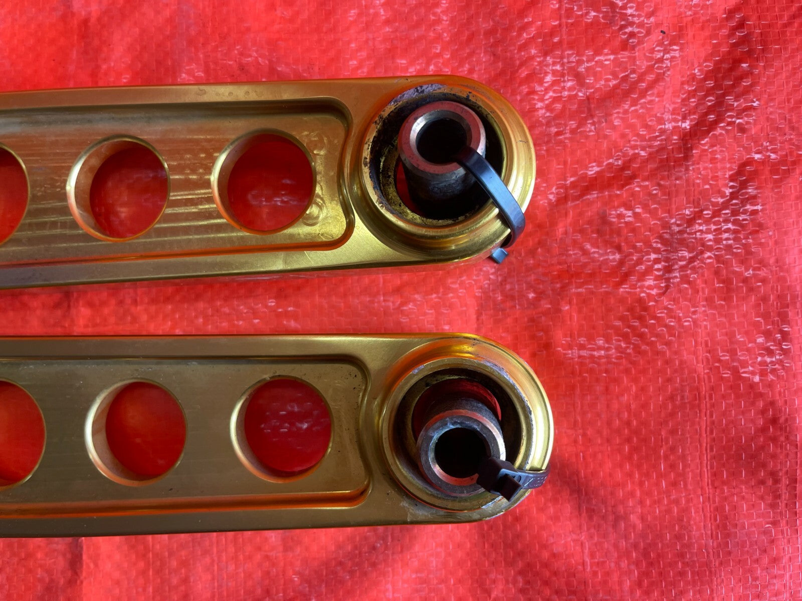 02 05 HONDA CIVIC SI EP3   SKUNK2   REAR LOWER CONTROL ARMS #68   NEEDS BUSHINGS5