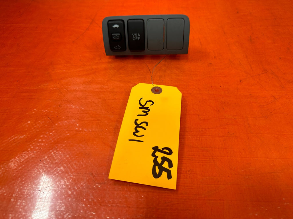 04 05 ACURA TSX   VEHICLE STABILITY ASSIST & SUNROOF SWITCH W/ BEZEL   OEM #2553