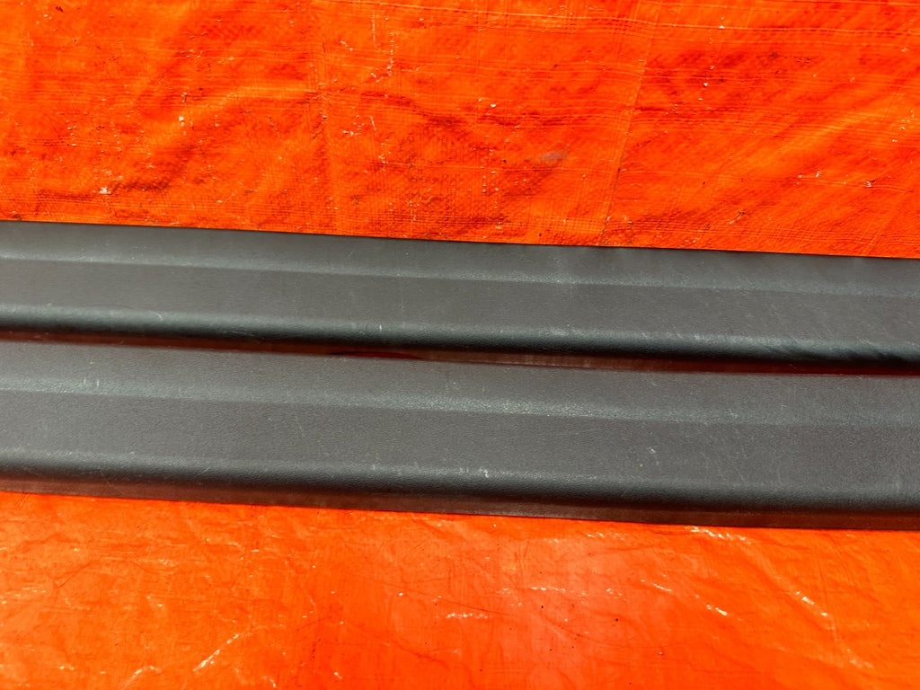 09 11 MAZDA RX8 RX 8   LEFT AND RIGHT FLOOR PILLARS SCUFF PLATE SET   OEM 3032