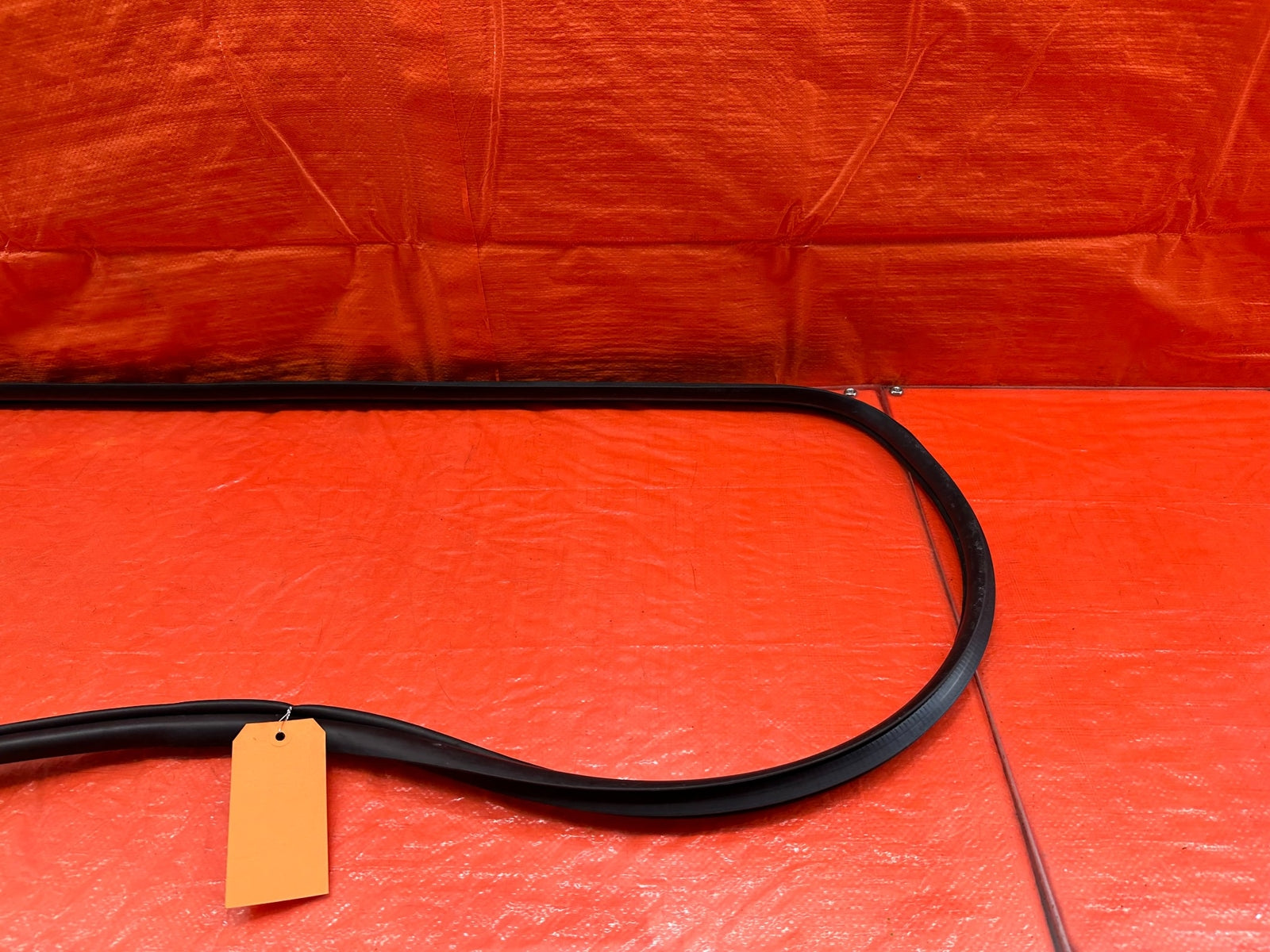 LANCER EVOLUTION X EVO 10 CHASSIS  DOOR OPEN TRIM WEATHER STRIP RIGHT FRONT 2175