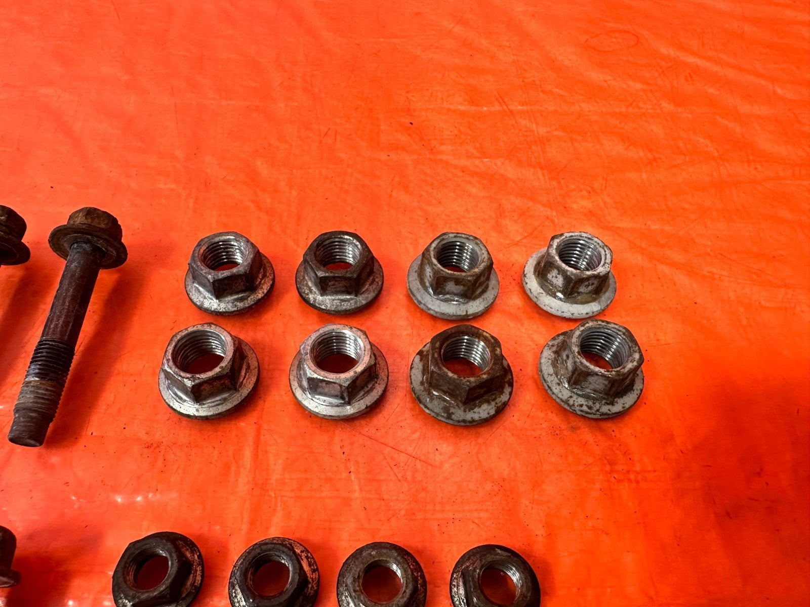 08 15 INFINITI G37 Q60   FRONT SUBFRAME CROSSMEMBER CARRIER BOLTS   OEM 3282