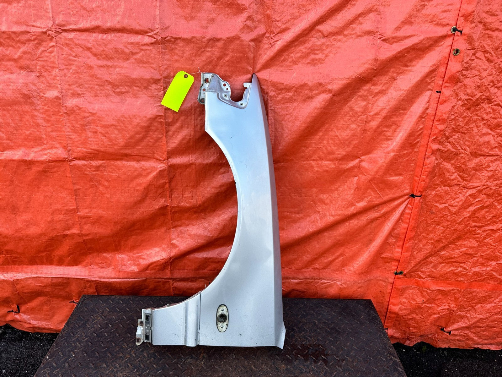88 91 HONDA CRX   FENDER   DRIVER LEFT SIDE   OEM FACTORY #2770