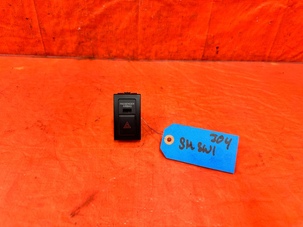 04 05 ACURA TSX   EMERGENCY HAZARD SWITCH BUTTON   OEM FACTORY #3040