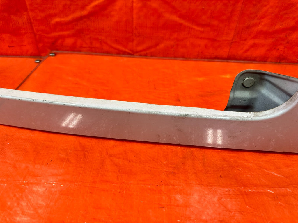 94 01 ACURA INTEGRA REAR BUMPER TAIL LIGHT LAMP GATE TRIM UPPER SKIRT PANEL #2747