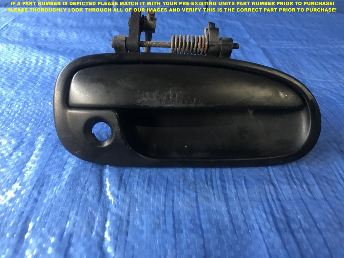 OEM 1999   2000 HONDA CIVIC PASSENGER RIGHT FRONT EXTERIOR DOOR HANDLE BLACK0