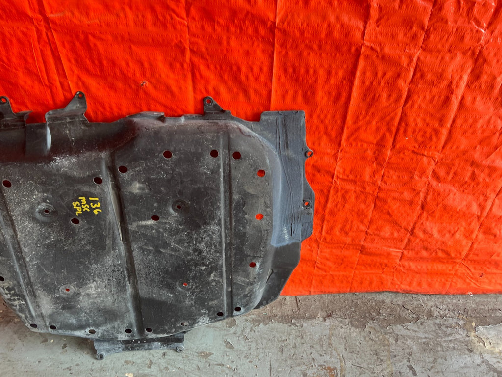 97 98 HONDA PRELUDE   FUEL TANK GASOLINE TANK PLASTIC COVER TRIM SHROUDE OEM 1363