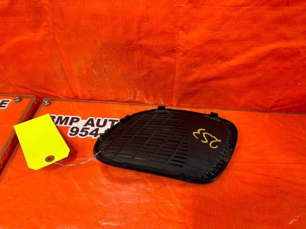 94 01 ACURA INTEGRA 2D   DRIVER LEFT REAR   SPEAKER COVER TRIM PLASTIC BLACK 2534