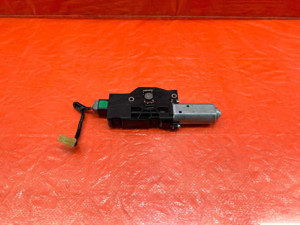 15 21 SUBARU WRX & STI   SUNROOF MOONROOF SLIDING ROOF MOTOR   OEM FACTORY #18210