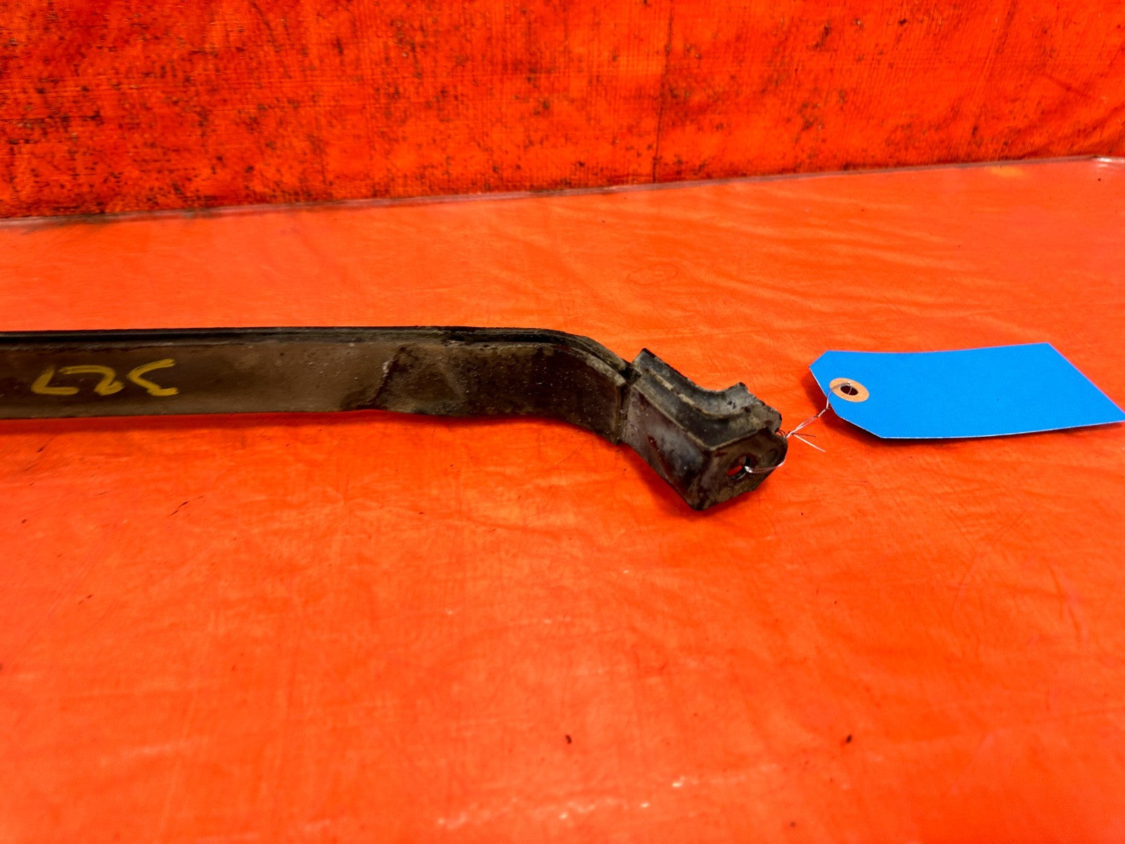 92 95 HONDA CIVIC   GAS GASOLINE FUEL TANK MOUNTING STRAPS BAND SET OEM #3277