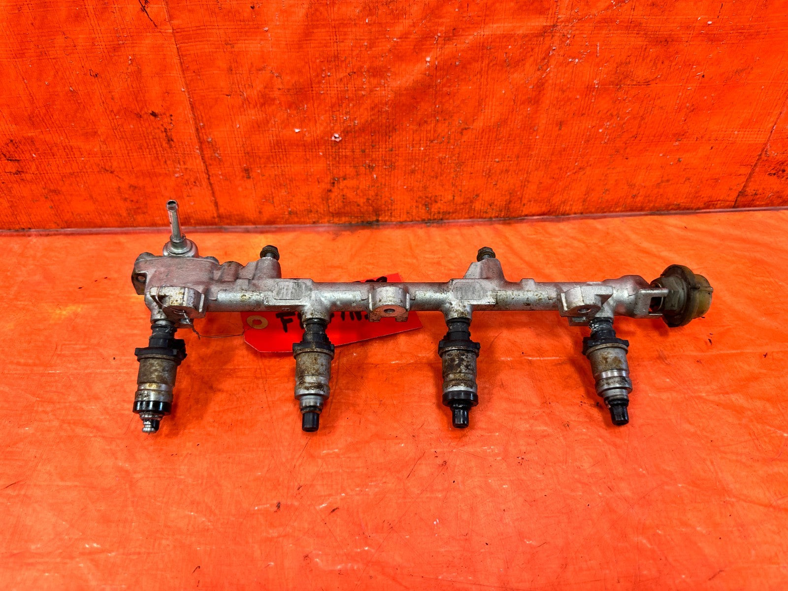 96 01 ACURA INTEGRA NON VTEC B18B1 B18B FUEL RAIL W/ FACTORY FUEL INJECTORS OEM2