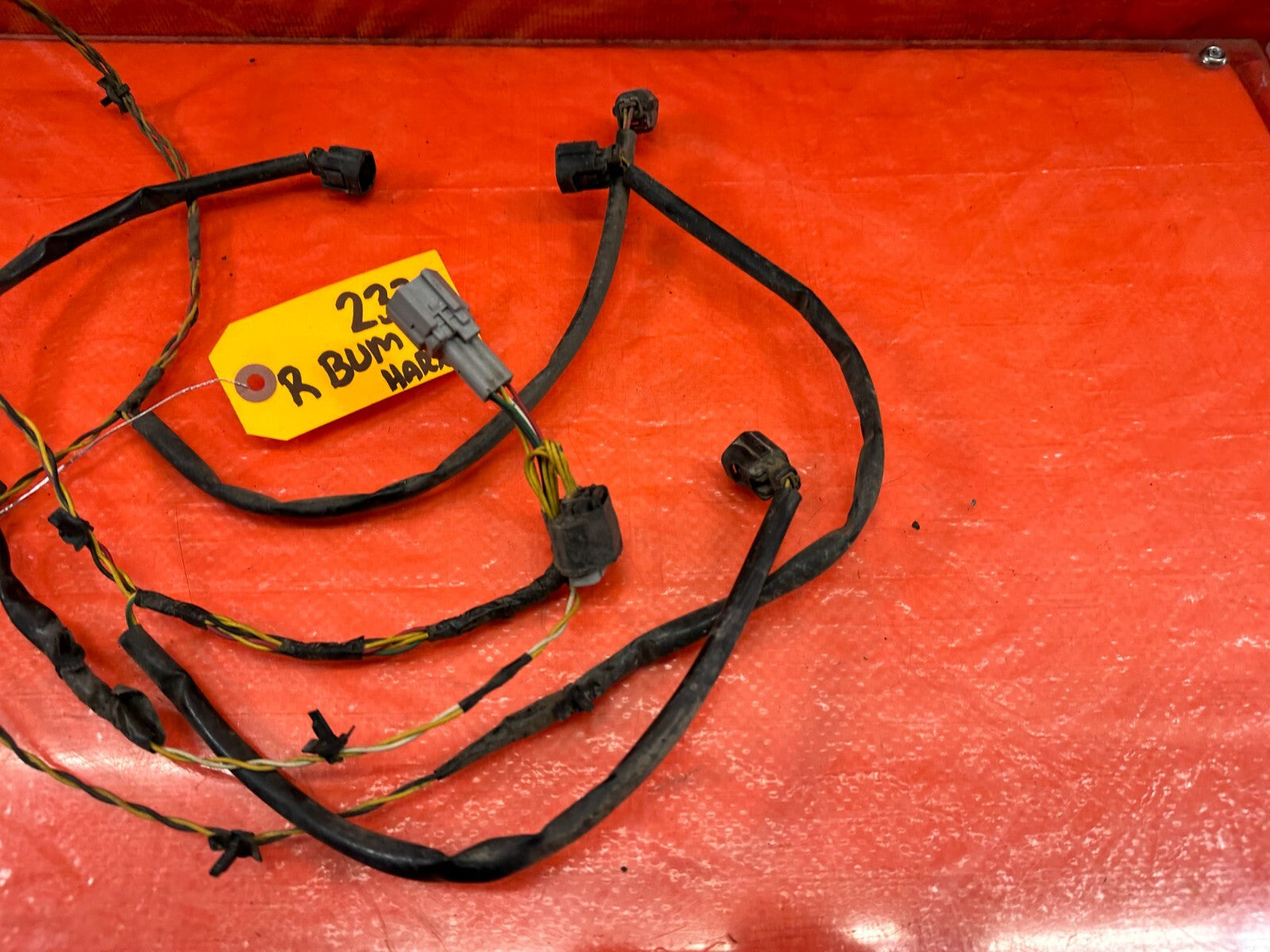 2010 10 INFINITI G37 CONVERTIBLE   REAR BUMPER WIRE HARNESS ( W/ SENSOR MODEL)2