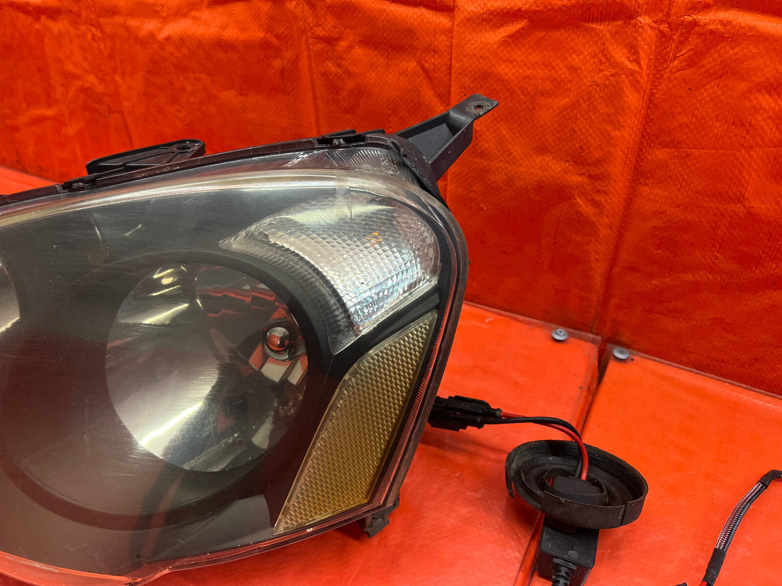02 04 ACURA RSX   AFTERMARKET BRAND BLACK HOUSING HEADLIGHTS   LEFT & RIGHT #1715