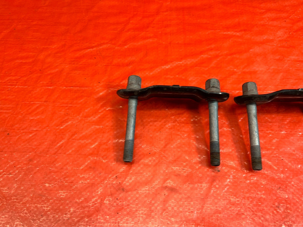 18 21 HONDA ACCORD EX EXL SPORT 1.5L   FRONT SWAY BAR BRACKETS & BOLTS   OEM 1846