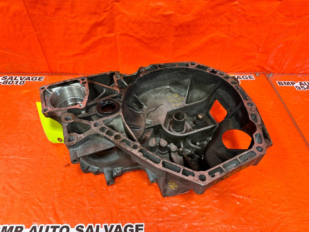 97 01 HONDA CR V CRV   AWD 5 SPEED MANUAL INNER TRANSMISSION CASE HOUSING   OEM9