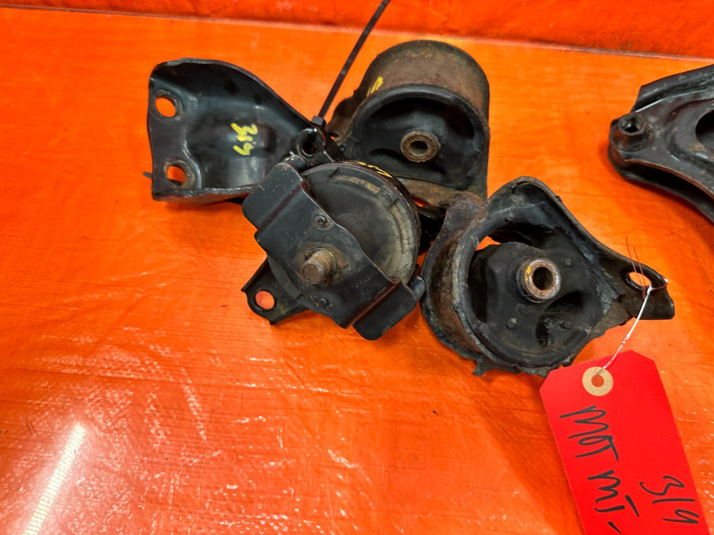 96 00 HONDA CIVIC   D16Y7 D16Y8 AUTOMATIC ONLY   ENGINE MOUNTS AND BRACKETS OEM6