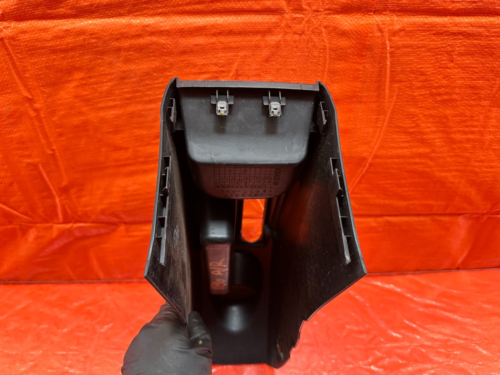 02 05 HONDA CIVIC SI EP3   ARM REST CENTER CONSOLE   REAR PORTION   OEM #18614