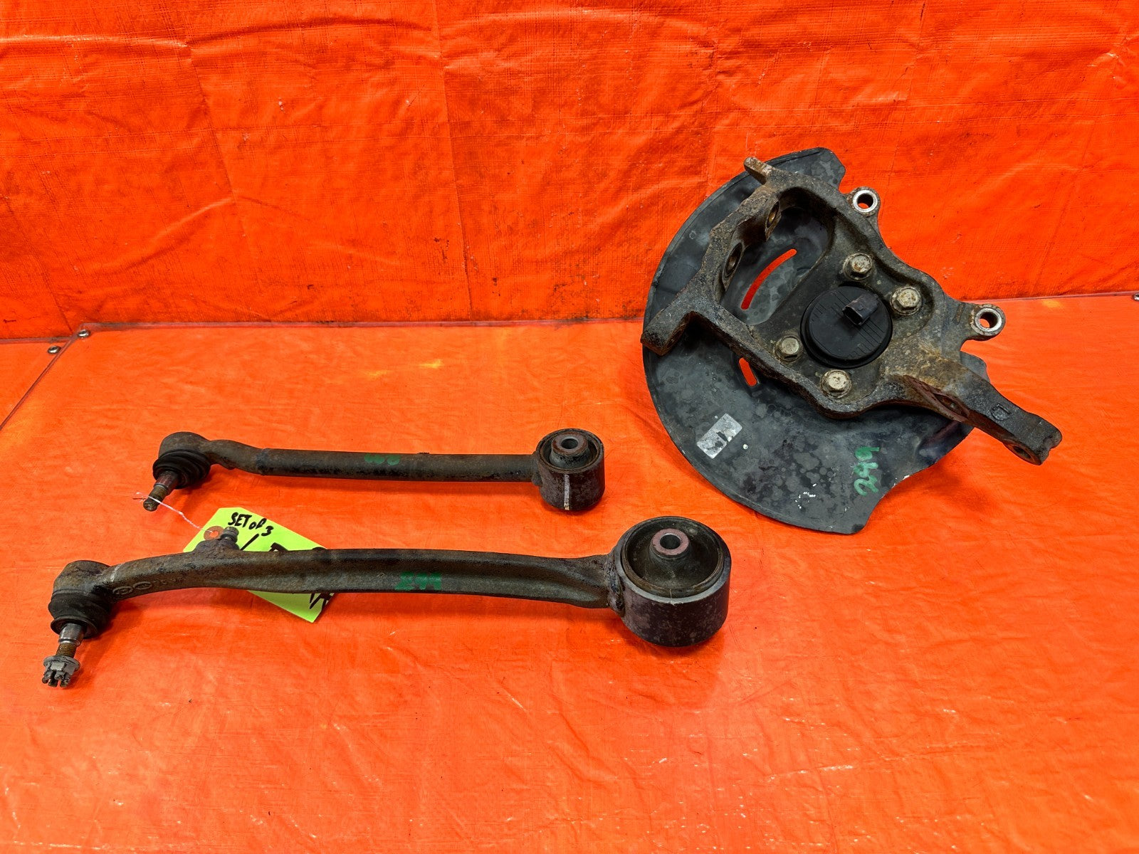 13 16 HYUNDAI GENESIS COUPE   DRIVER LEFT FRONT SPINDLE KNUCKLE AND ALL ARMS OEM8