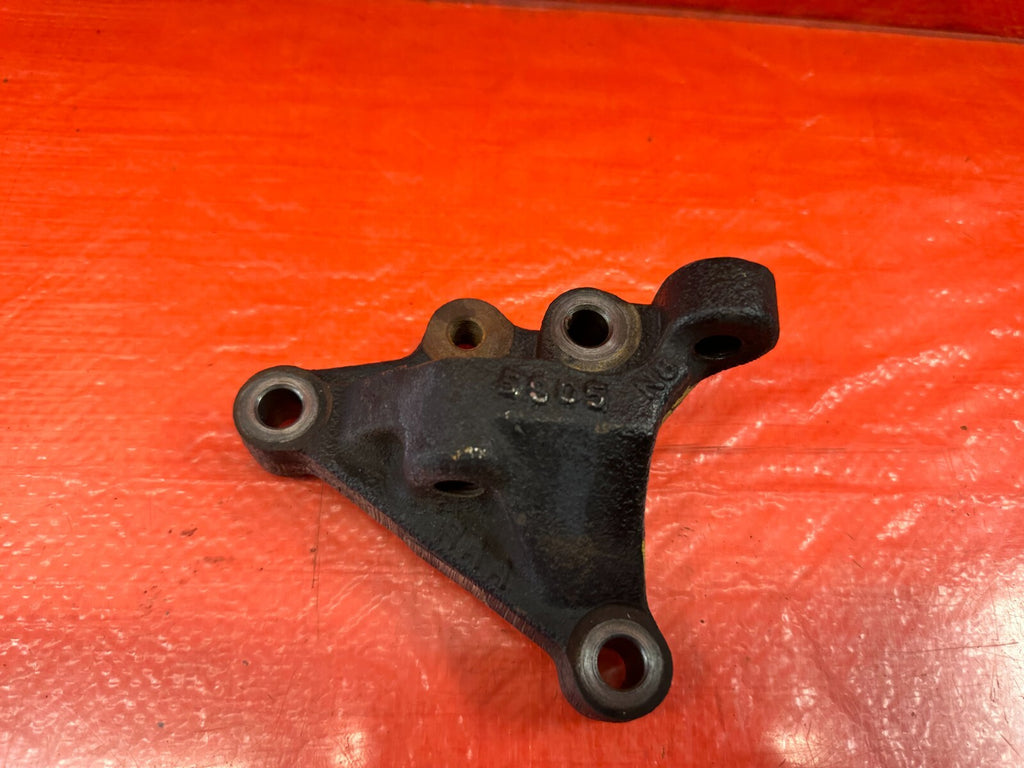04 08 ACURA TSX   K24A2   ENGINE MOTOR POST MOUNT MOUNTING BRACKET   OEM   2055