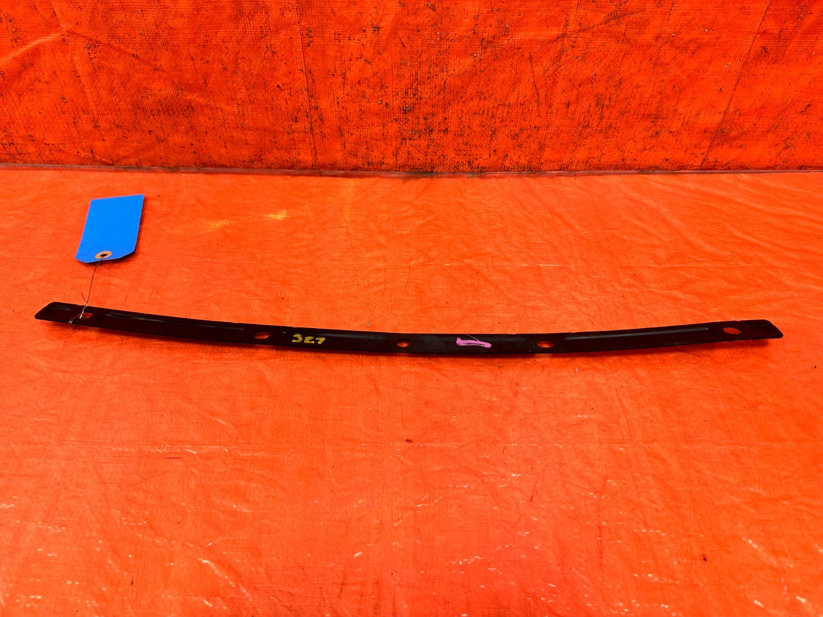 92 95 HONDA CIVIC   FRONT BUMPER UPPER STIFFENER GASKET   OEM FACTORY OE 32710