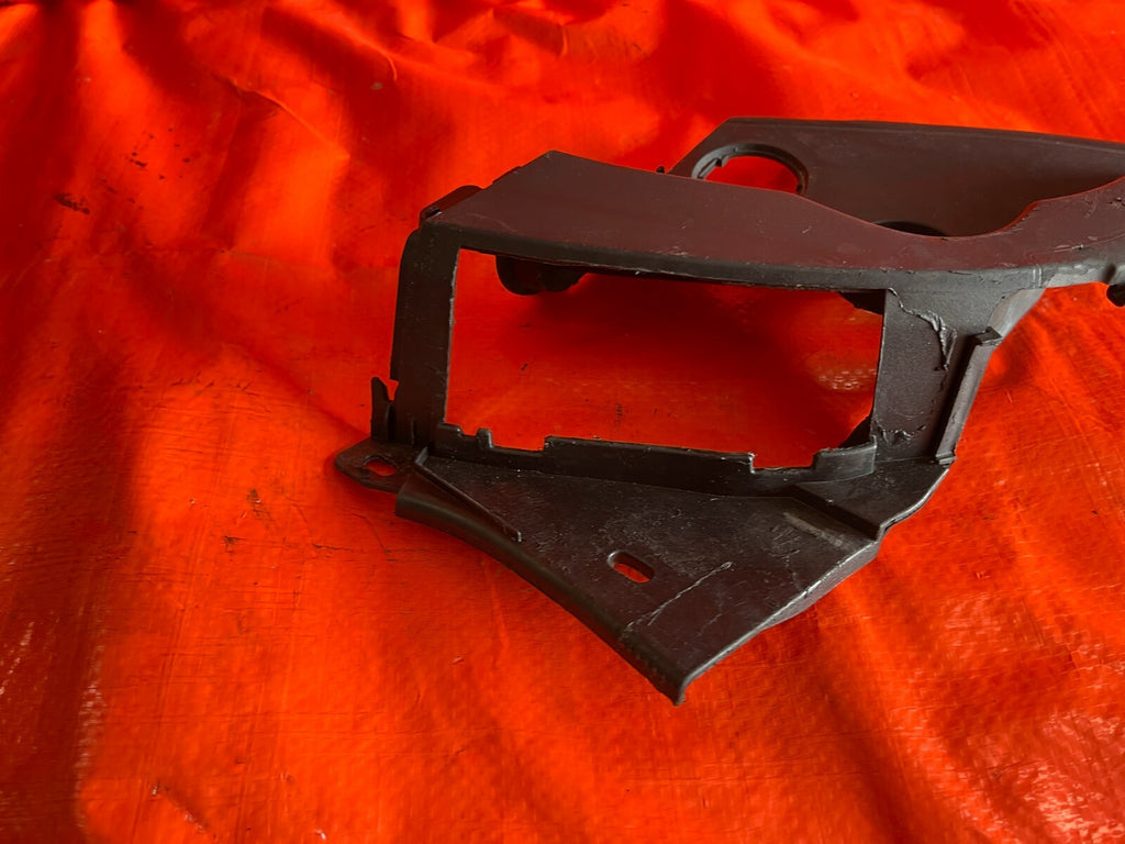 06 11 HONDA CIVIC   4 DOOR SEDAN   DRIVER LEFT FRONT WIPER COWL TRIM   OEM4