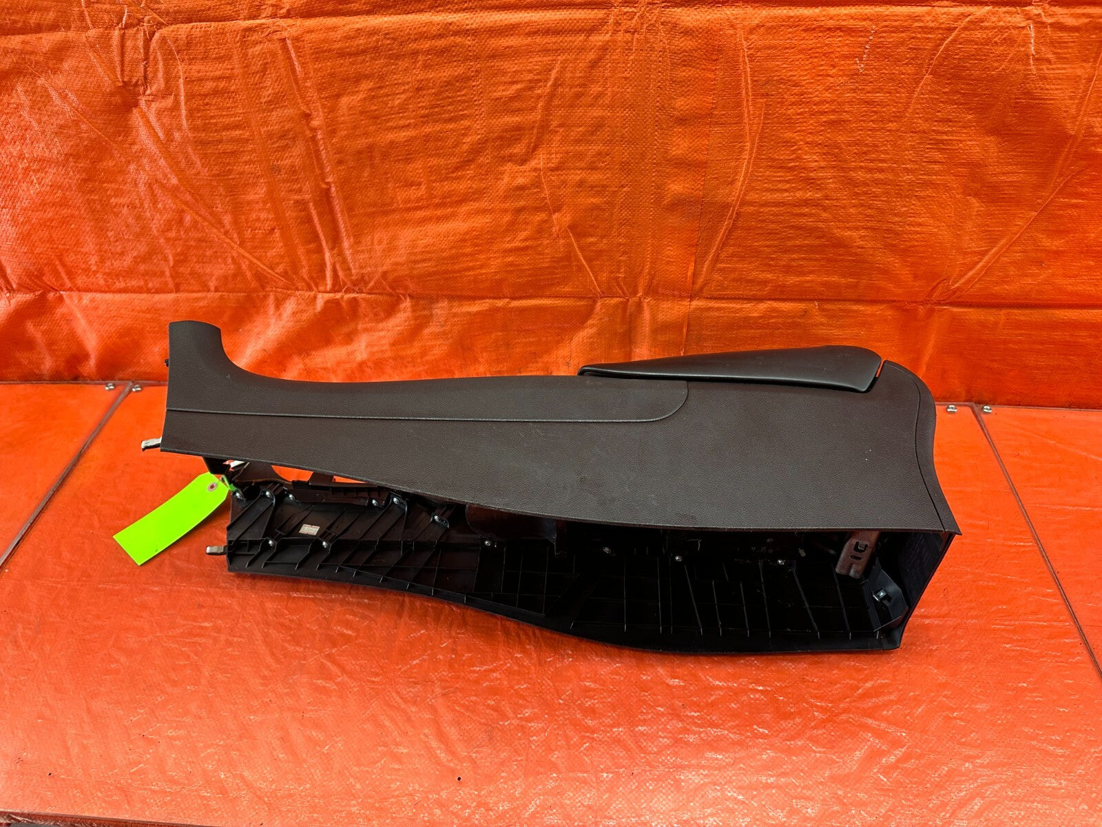 09 13 INFINITI G37 SEDAN   ARM REST / CENTER CONSOLE STORAGE COMPARTMENT OEM 23810
