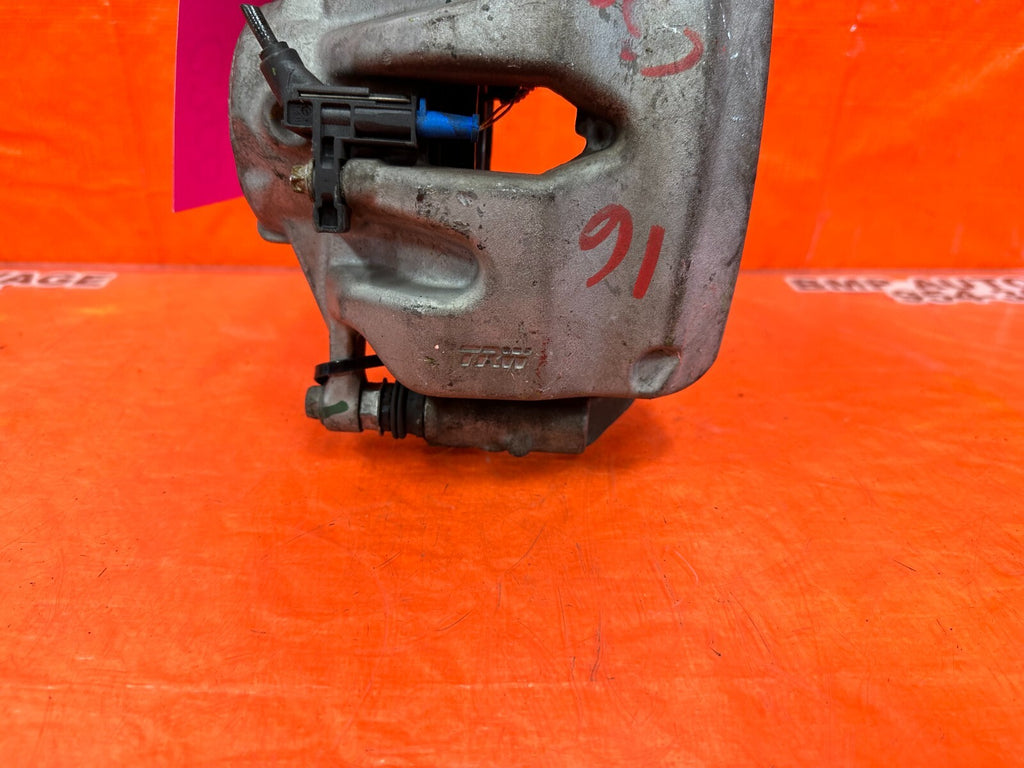 15 20 MERCEDES BENZ   W205   C300   NON SPORT   RIGHT FRONT BRAKE CALIPER OEM 13